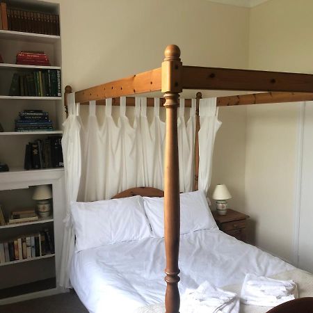 Giltar Grove Country House 滕比 外观 照片