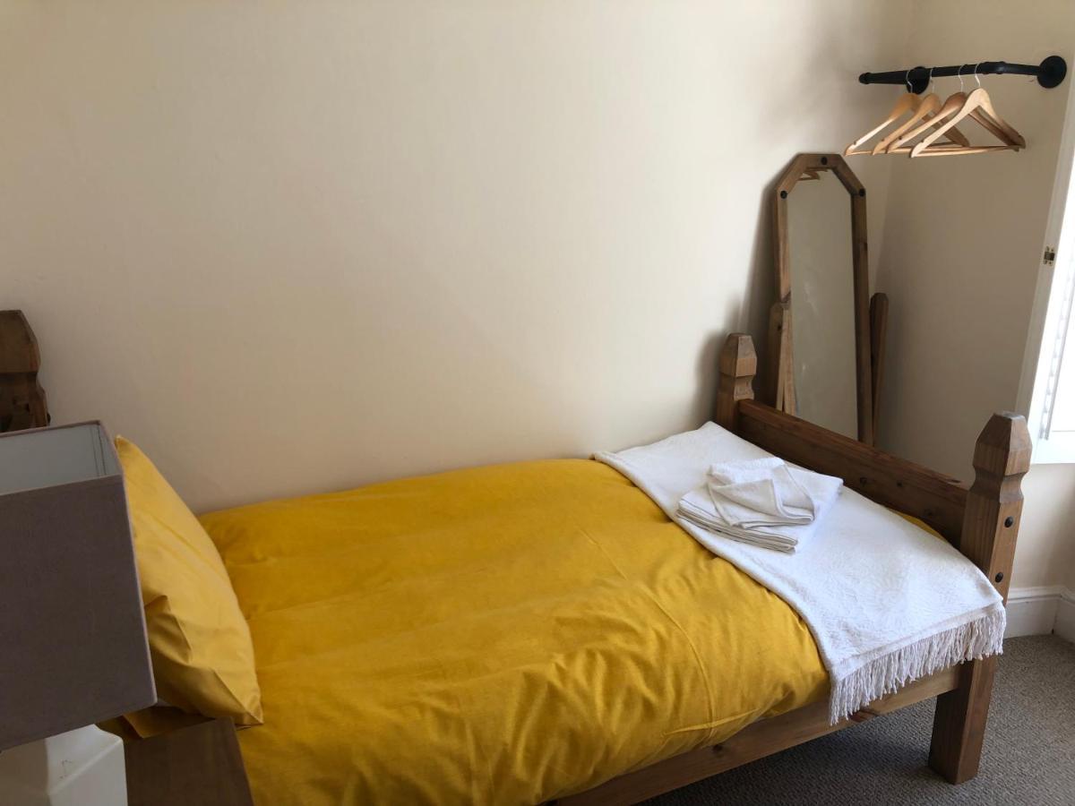 Giltar Grove Country House 滕比 外观 照片
